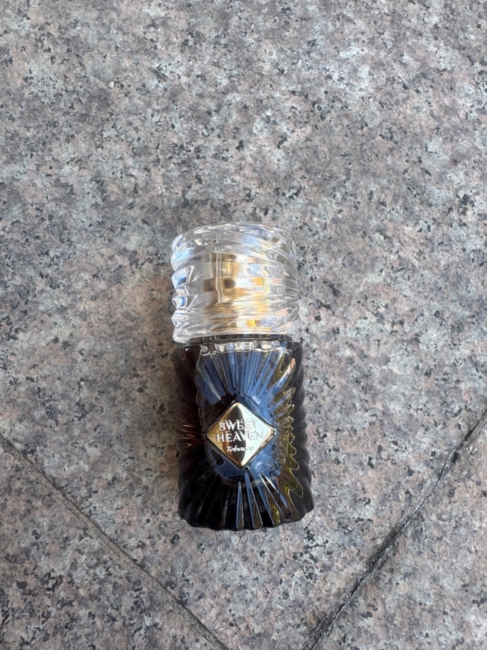 Sweet Heaven Tobacco Perfume Bottle - Clear & Dark Amber Glass